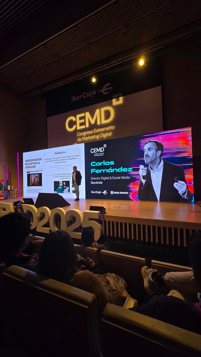 Carlos Fernández de <a href="/iberdrola/">Iberdrola</a> en #CEMD2025 de <a href="/CEMKTD/">Congreso Extremeño de Marketing Digital⚡️CEMD2024</a>