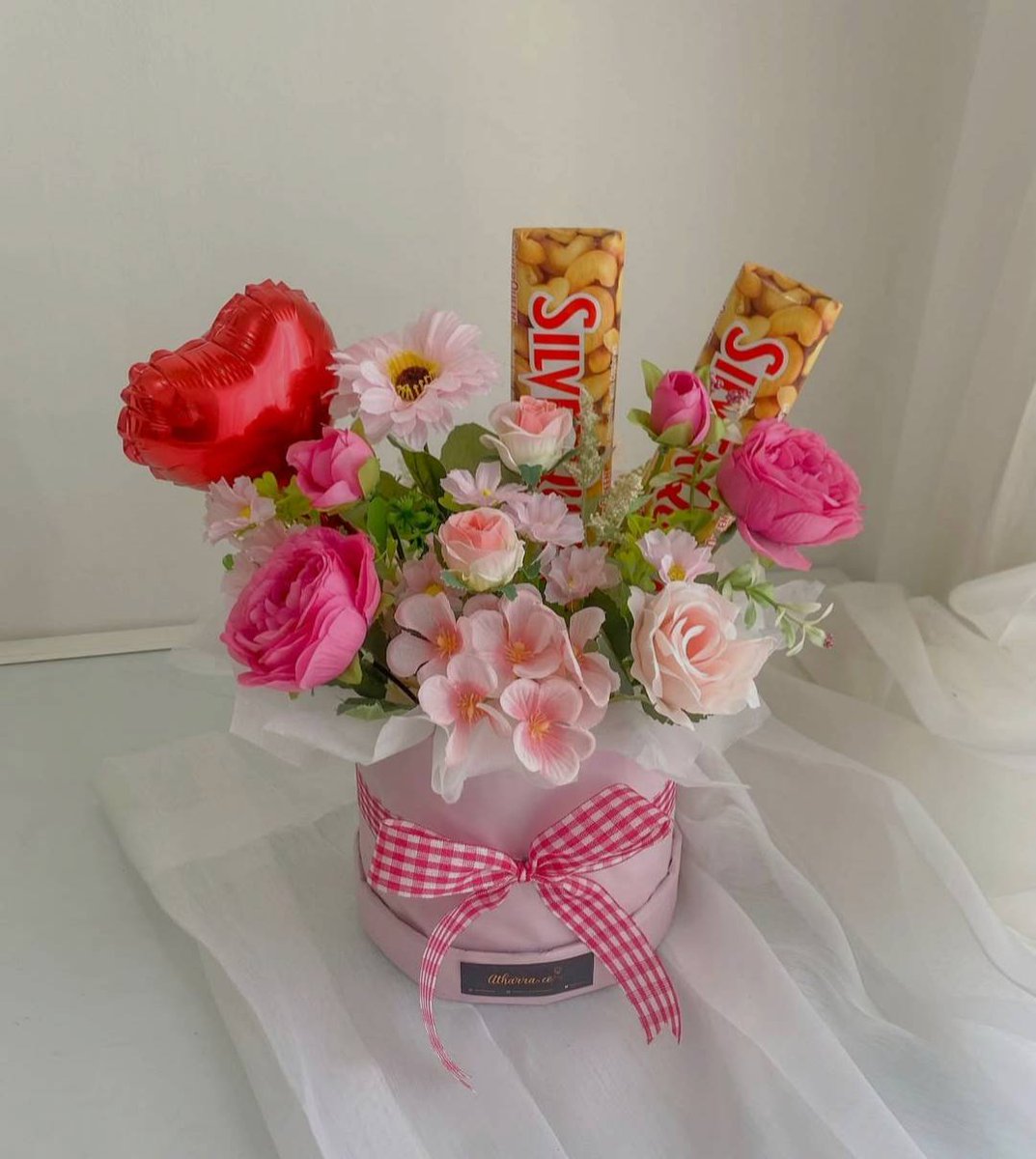 Oh!Flower (@ohflorist) on Twitter photo ⠀⠀⠀⠀Package alert <a href="/Bigmatthewv/">Matthew Kim.</a> ! 🚨 Get read for some happy mail!
Cmh just sent you Choco Bloom with a message!
❝p bunga dan cokelat❞ ⠀⠀⠀⠀Package alert <a href="/Bigmatthewv/">Matthew Kim.</a> ! 🚨 Get read for some happy mail!
Cmh just sent you Choco Bloom with a message!
❝p bunga dan cokelat❞