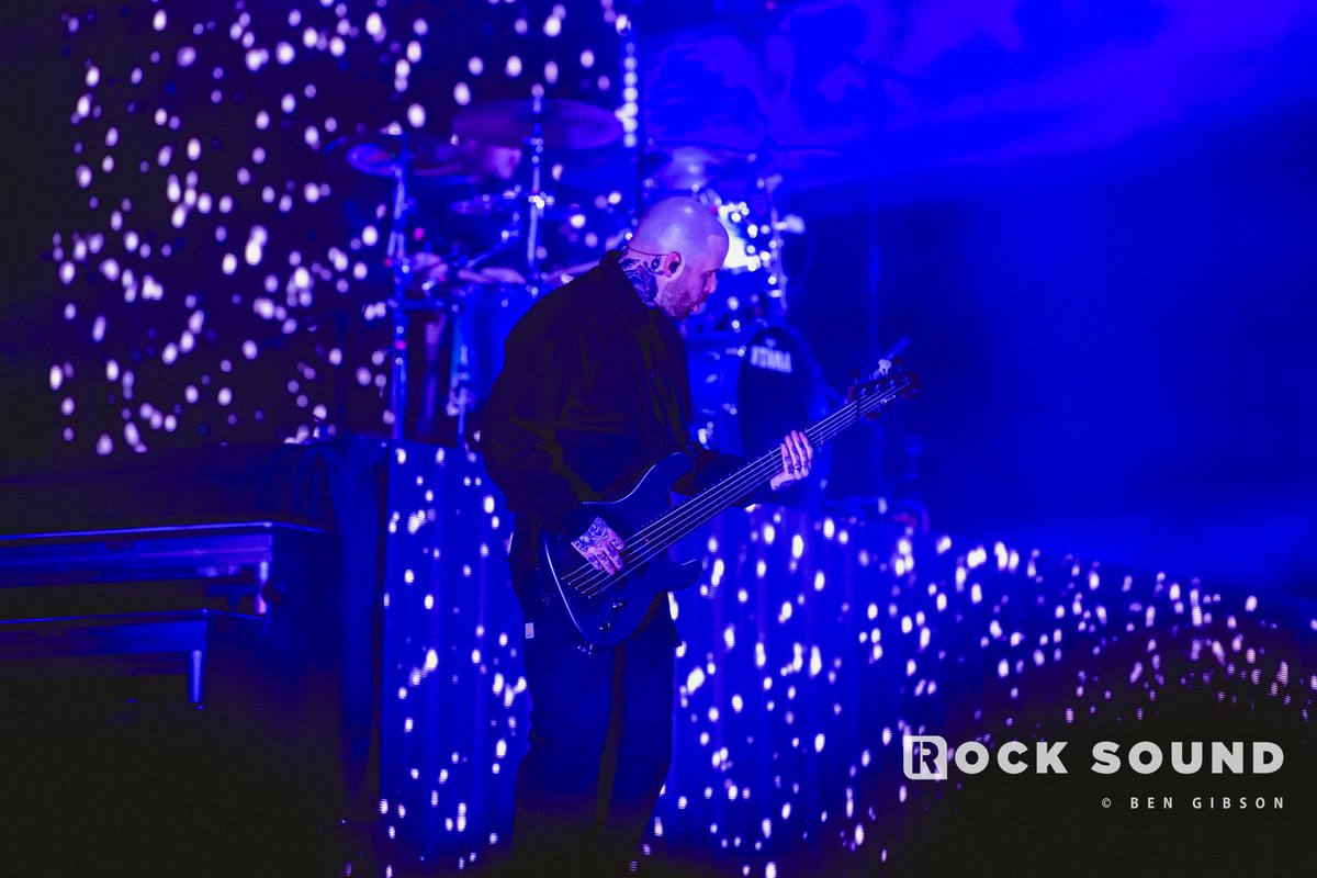 Rock Sound tweet media