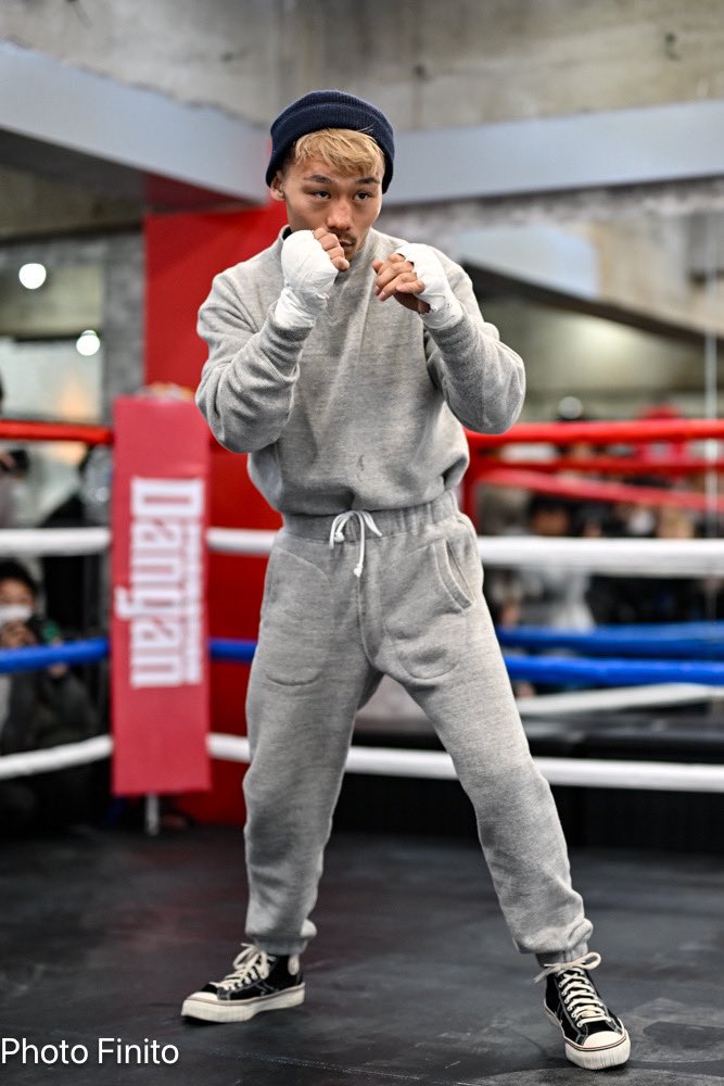 スウェットはA.G.SPALDING 靴はMillReef 歴史あるSPALDING 米国の