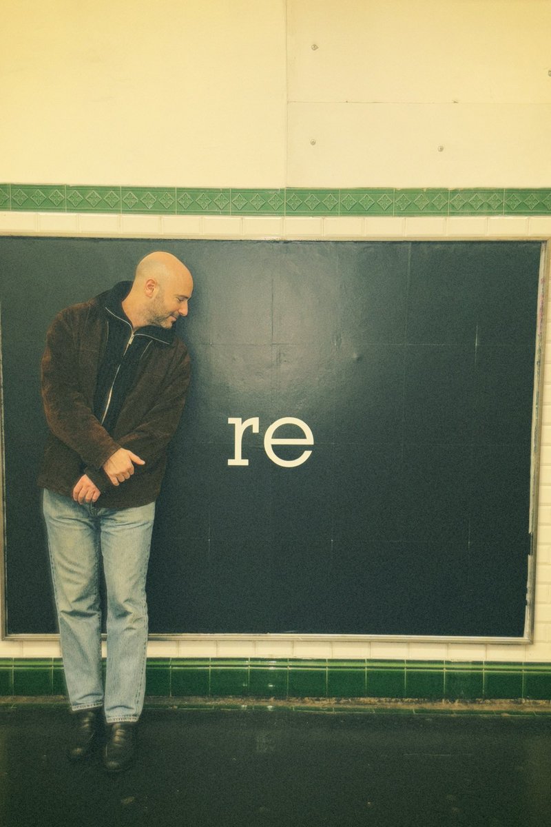 bref.2 est disponible maintenant sur <a href="/DisneyPlusFR/">Disney+ FR</a> 

Après 4 ans de travail en secret, heureux et fier de pouvoir enfin partager bref.2 avec le public 🤍

Créé, écrit et réalisé par <a href="/kyank/">Kyan Khojandi</a>  &amp; <a href="/Navo_/">Bruno -Navo- MUSCHIO</a> 
Produit par moi-même ;)
Une production originale My Box

#bref2