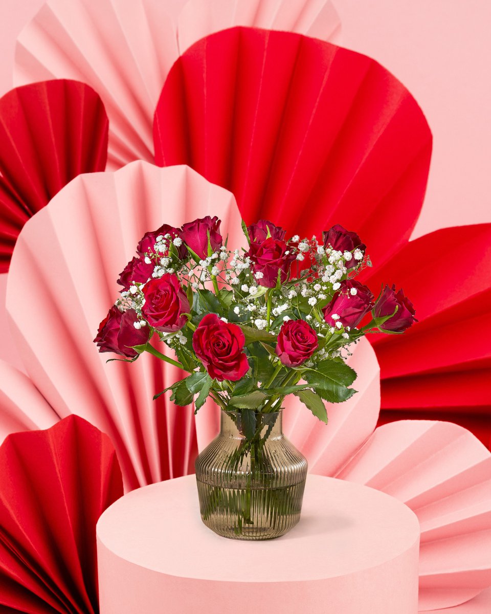 🌹Happy Valentine’s Day! 💘

Sending lots of love from all of us at Serenata Flowers to you and your loved ones. Whether you’re celebrating with someone special, friends, family, or enjoying some well-deserved self-love, we hope your day is blooming with happiness and joy.💐💕