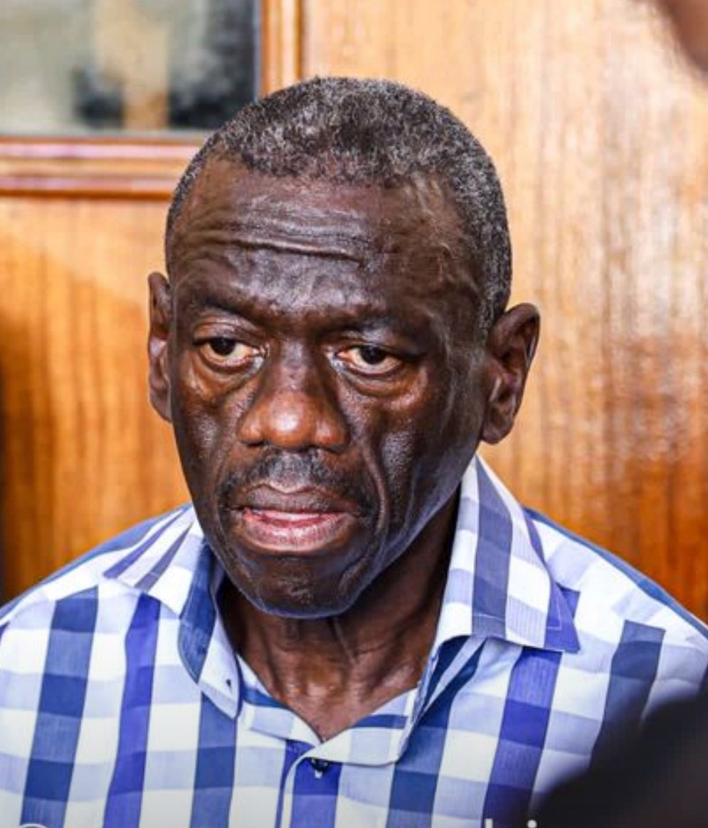 If this man dies , we all know who to blame . What exactly did Besigye do to Sevo ? 😭😭😭😭😭