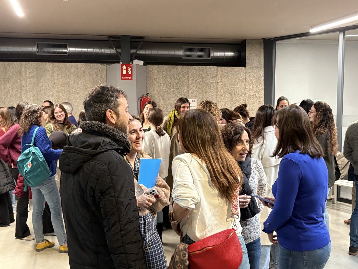 Bon dia! #JornadaUDACEBA25
Ens trobem a la Jornada de Residents a Hostalets de Balenyà. Gràcies a tots els residents #Medicina #MIR #Infermeria #IIR als #tutors i #docents que avui ens acompanyeu. 
Seguim creixent i formant-nos cada dia ❤️