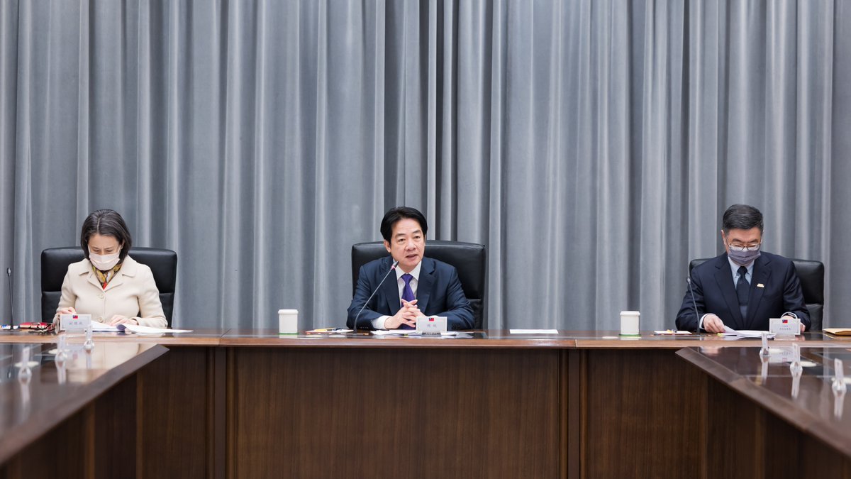 ChingteLai's tweet photo. Today I reaffirmed #Taiwan's commitment, as global dynamics shift, to working with the US &amp; global partners. Alongside efforts to raise our defense budget to 3% of GDP, we'll deepen ties with the US as we boost investment, balance trade relations &amp; build democratic supply chains. https://t.co/RRFjGJGpbD