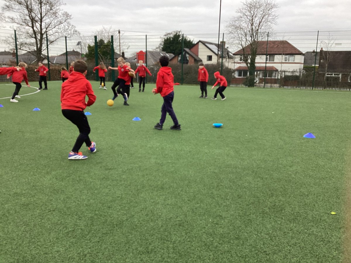 Invasion festival: fantastic sportsmanship form everyone!👌👌 <a href="/BalshawLaneCPS/">Balshaw Lane Primary</a>