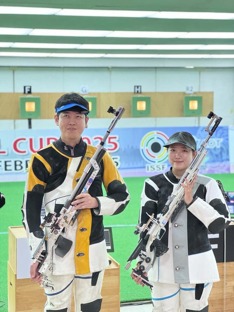 riflesports_jp's tweet photo. アジアンカップ　2025バンコク
エアライフルミックスチーム　
岡田直也(ALSOK) 野畑美咲(明治大学)
銅メダル🥉獲得しました！
#riflesports_jp 
#ALSOK
 #Meiji_Univ_koho https://t.co/rG0sqeueJ3