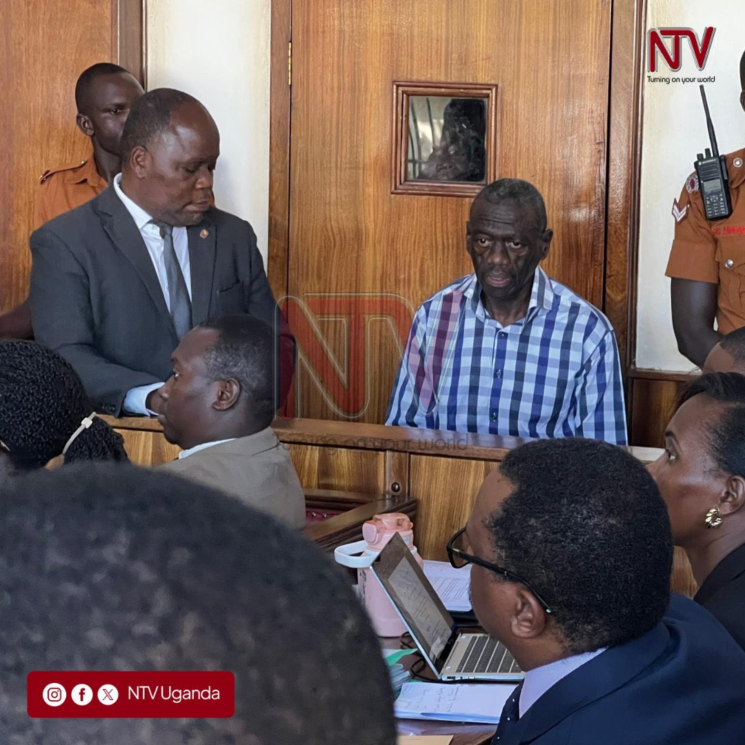 Kizza Besigye is visibly sick! Please free him or give him a bail 
#freebesigye