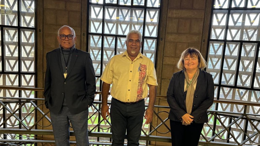 Mieux connecter les #OutreMer 🔄

Hier, <a href="/DDubrac/">Danielle Dubrac</a> &amp; Pierre-Marie Joseph ont présenté l'avis qu'ils ont rapporté à <a href="/MikaeleSeo/">Mikaele Seo</a>, député de Wallis-et-Futuna. Une rencontre marquée par de riches échanges autour du sujet de l'avis

En savoir plus 👇
lecese.fr/actualites/dev…