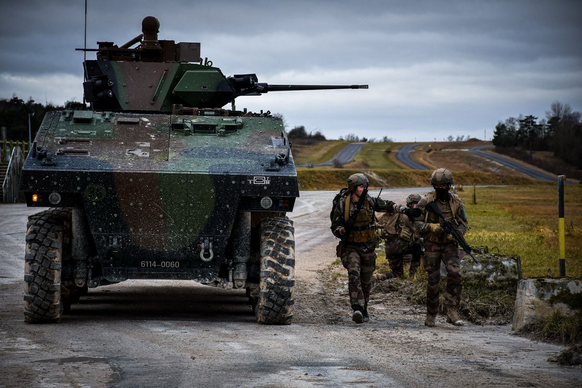 7e_brig_blindee's tweet image. L’objectif ? Voir quels matériels innovants peuvent être testés par la @7e_brig_blindee et l’ensemble de ses unités 💥
📸 @35emeRI
#70AnsInnovation  #MatosOps