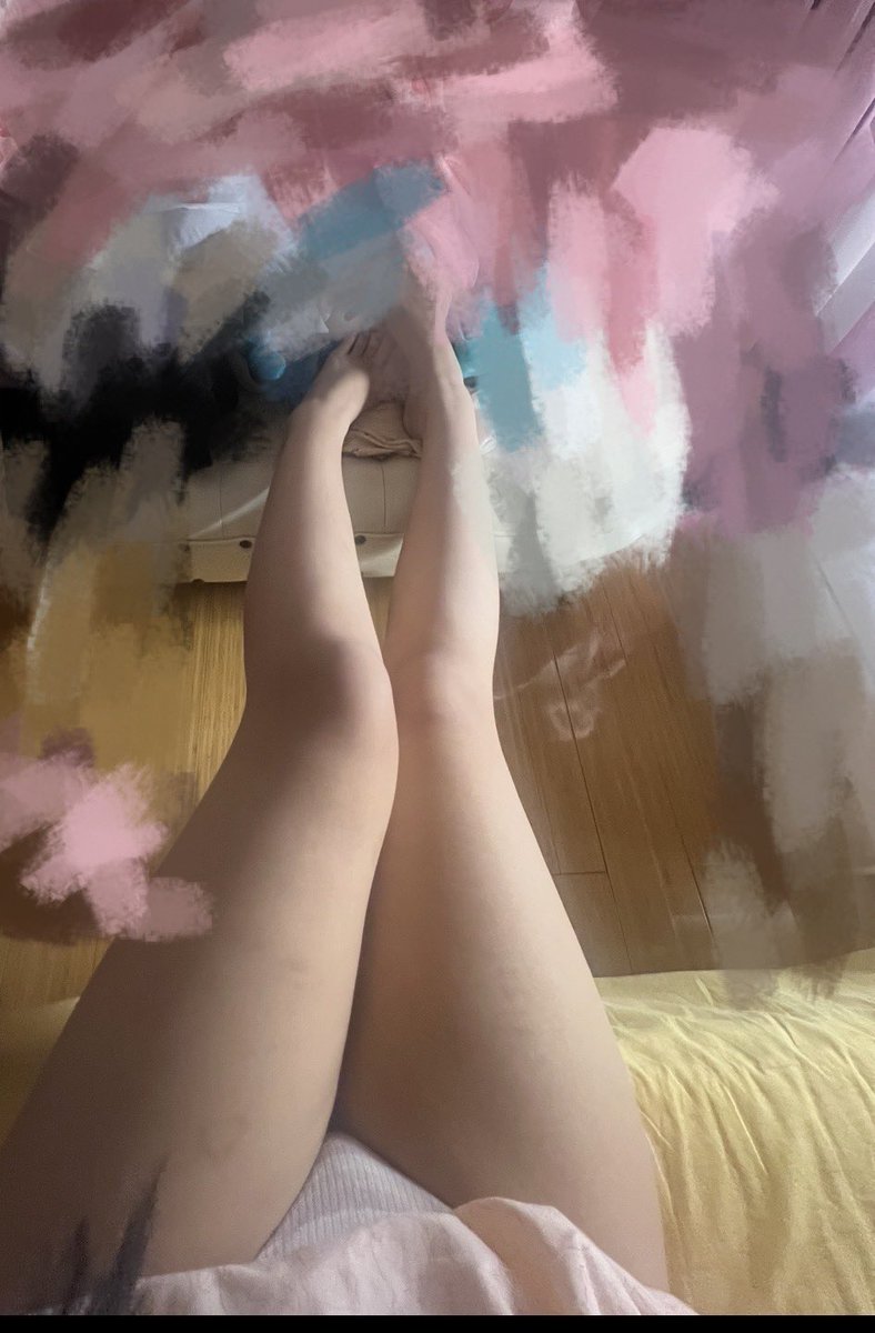 情人节依旧没人跟我做😌伤心了 那我发点清水的好了 #bbw #腿 #微胖 #约炮 #女菩萨