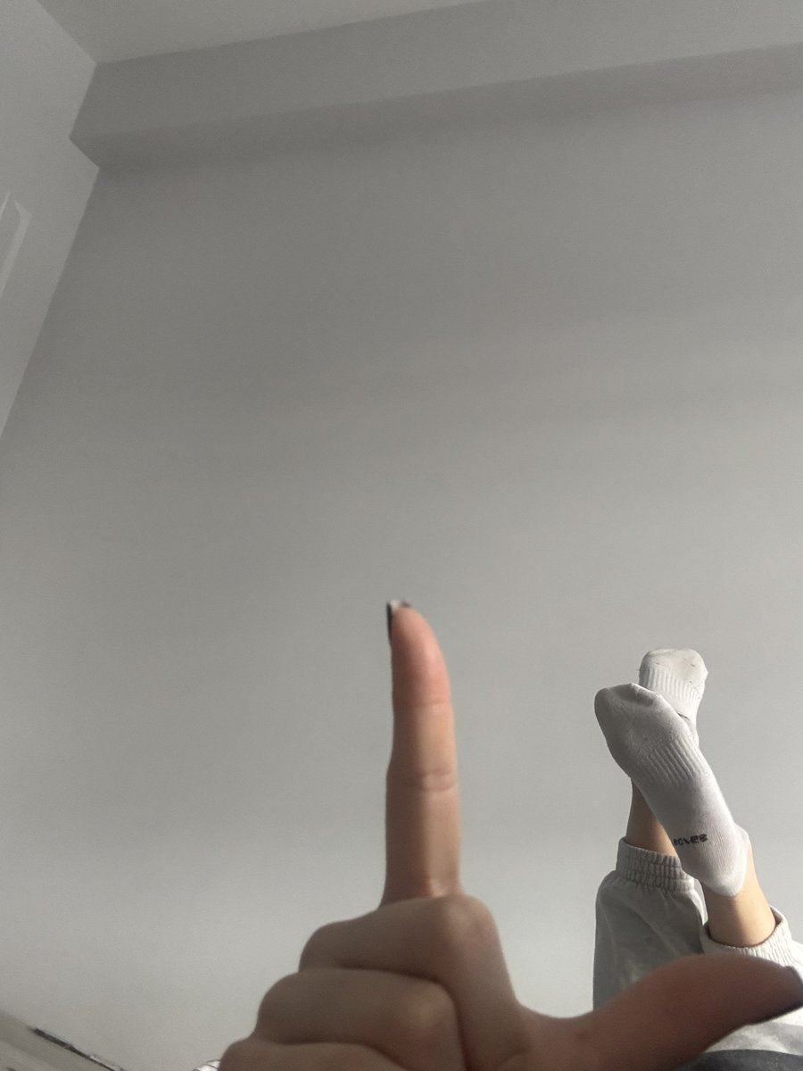 celiaqueenx's tweet photo. Który pies dziś płaci za moje zakupy?
@rt_feet @RT_PROMOTION_ @RTDoms @rtfeetslave1 
Findom femdom footfetish https://t.co/wDG7oTLZzm