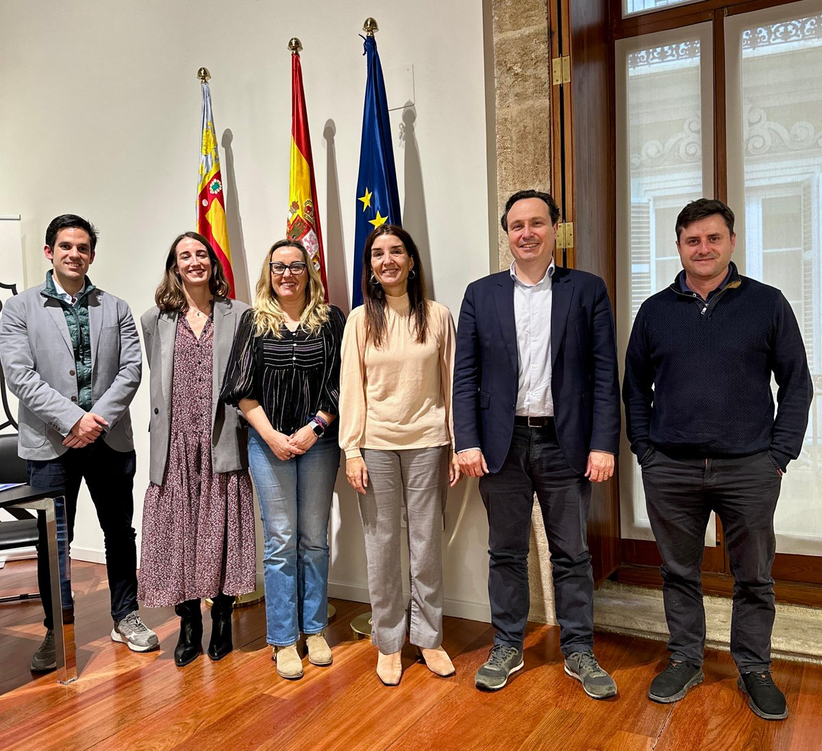GVA Hisenda (@gvahisenda) on Twitter photo 🗣️<a href="/rut_merino/">Ruth Merino</a> insta a <a href="/desdelamoncloa/">La Moncloa</a> a "agilizar e incrementar"📈 los pagos del Consorcio a las industrias🏭 de la Comunitat afectadas por la riada
👉la consellera se reúne con representantes de <a href="/FEPEVAL/">FEPEVAL</a> para conocer sus inquietudes
📋breu.gva.es/b/dGUCWJGHD0 🗣️<a href="/rut_merino/">Ruth Merino</a> insta a <a href="/desdelamoncloa/">La Moncloa</a> a "agilizar e incrementar"📈 los pagos del Consorcio a las industrias🏭 de la Comunitat afectadas por la riada
👉la consellera se reúne con representantes de <a href="/FEPEVAL/">FEPEVAL</a> para conocer sus inquietudes
📋breu.gva.es/b/dGUCWJGHD0