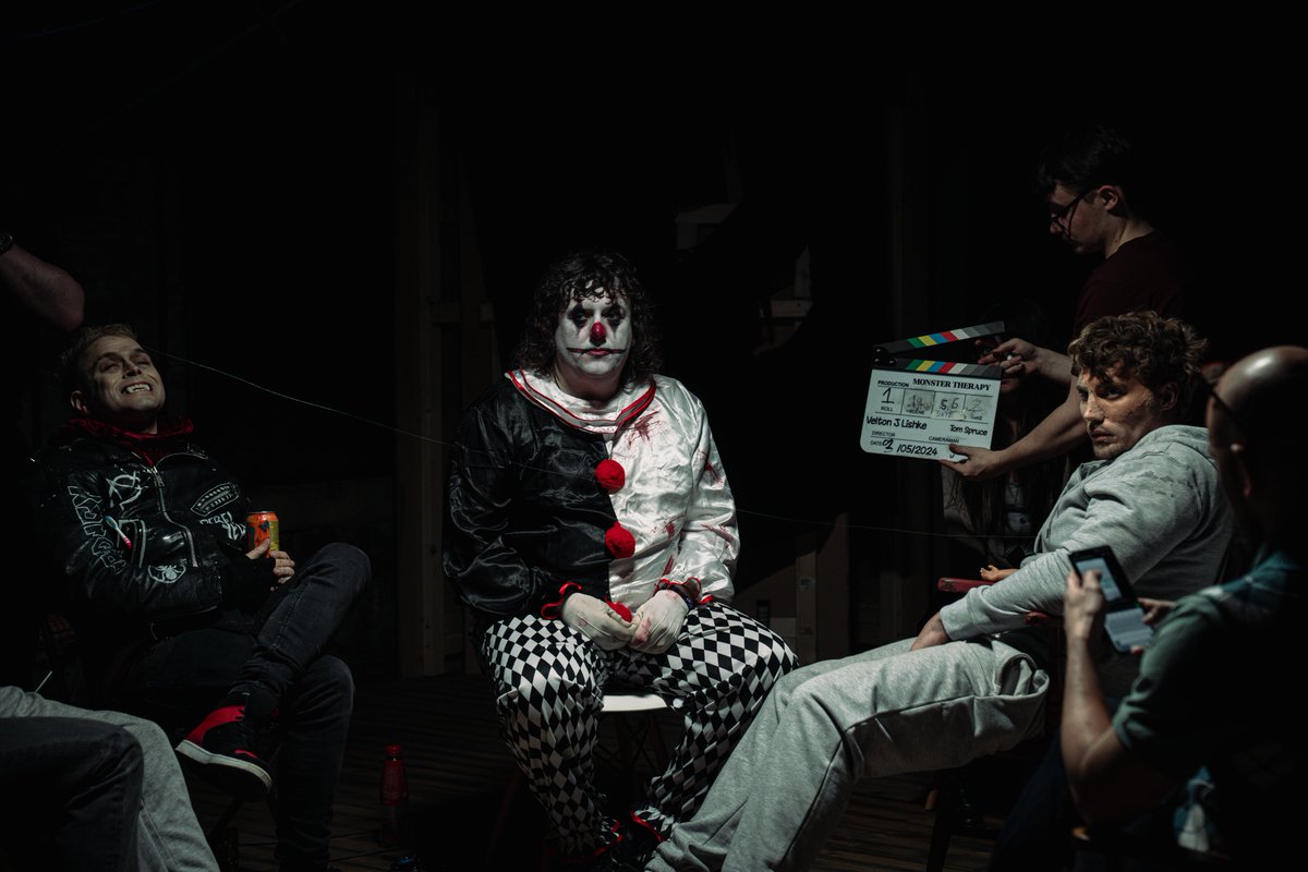 JimmyWyngarde's tweet photo. 'They Might Be Monsters'  On Set #2
Photo by MR @itsmeyaboycaleb 
A @veltonjlishke  Film
Coming Soon.
#photographychallenge #photooftheday #onset #films #indiefilm #horrormoviesandchill #comingsoon #clown #Monster https://t.co/RxlGYTtBzH