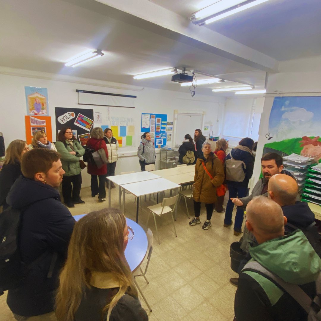 Ahir es va realitzar la reunió de caps d’etapa i docents de primària d’escoles Tr@ms a l’Escola Rocaprevera.
 
Moltes gràcies a Rocaprevera per l’acollida i organització, i a tots els assistents per fer la jornada encara més enriquidora.
 
#sharetolearn #compartirpeeaprendre