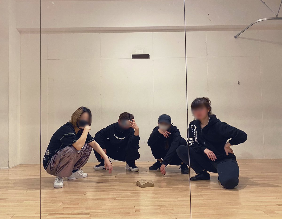 DoP_BoD's tweet photo. 13日はD4練でした！
治安悪めな写真をお届け📷

初めて4人揃って練習ができました✨
レッスクの確認もしてあとはやり切るのみ！
本番まであと少し
各々楽しく頑張ります！💪
#DoP
#メキバンフェス https://t.co/N3CPcPQ5oK
