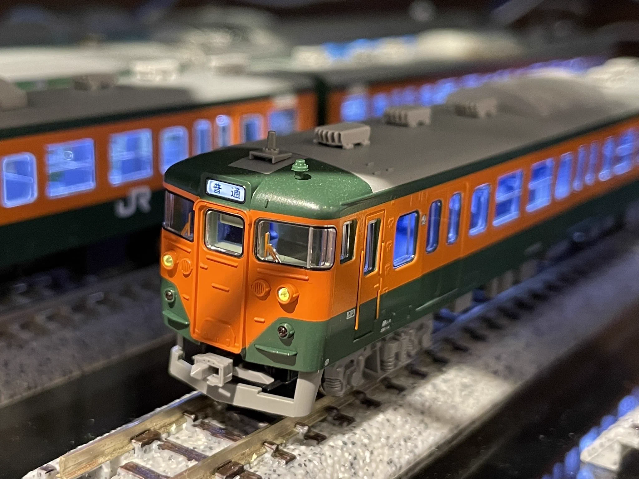 KATO　113系 2000番台 直流近郊系電車 Nゲージ　室内灯点灯 KATO京都駅店 on X: 