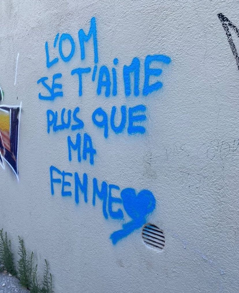 bleu et blanc tweet media