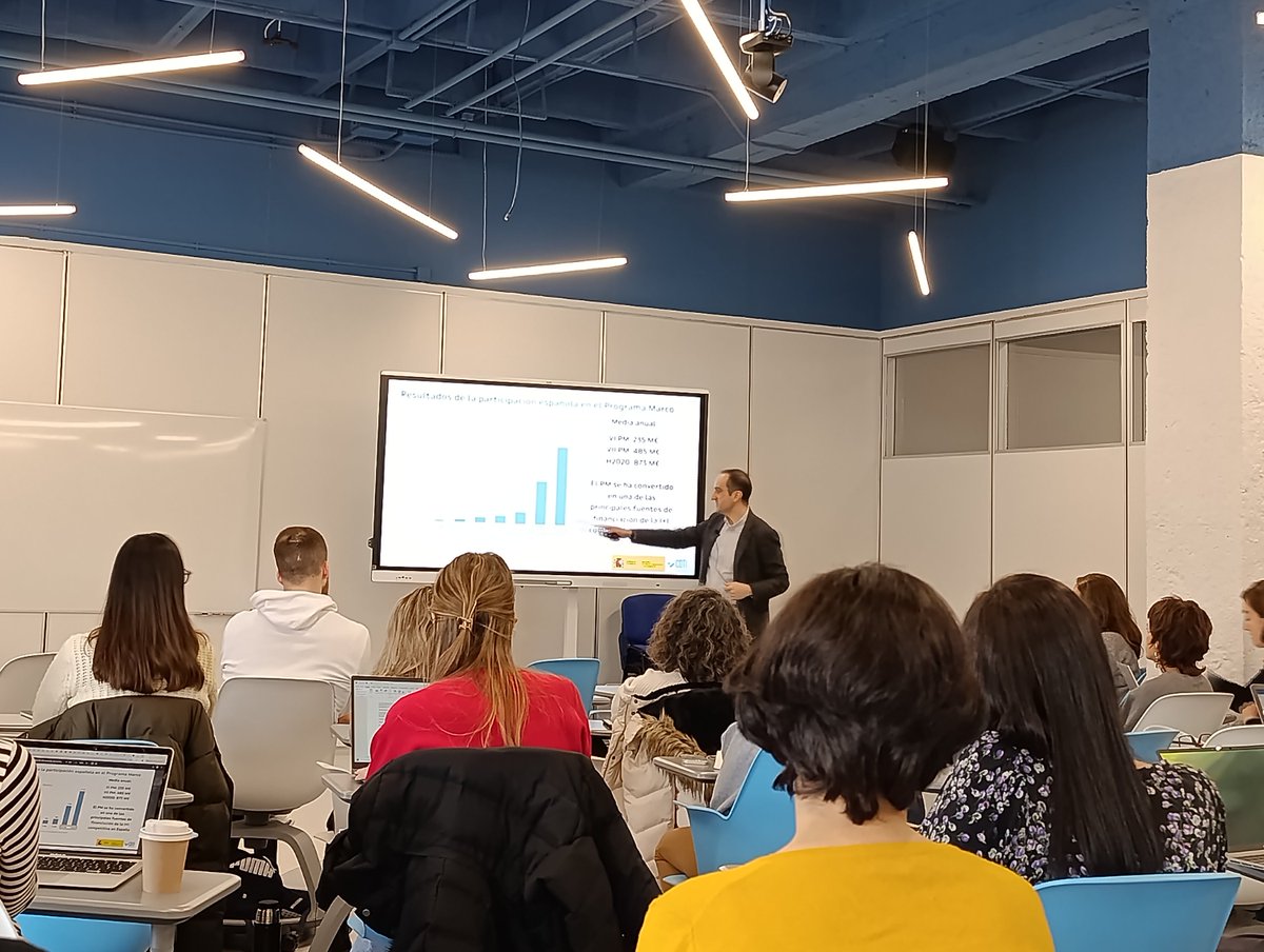 ibfg_es's tweet image. Como parte del proyecto &quot;Avanzando en la Internacionalización del IBFG&quot; de #RedInter, nuestro técnico @iban_granca sigue formándose en torno a los proyectos internacionales participando en el XVI Experto en Promoción y Gestión de Proyectos Internacional de I+D+I de la @La_UPM