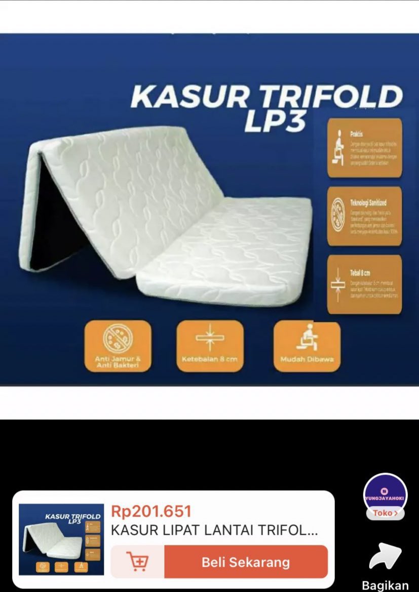 xhanesh's tweet photo. @unicelounge kasur lipat warna putih masih bagus banget cocok buat dibawa pas kkn 
ukuran 80x200 tebal 8cm, jual murah aja 150 nego by dm https://t.co/AvtbThJRIr