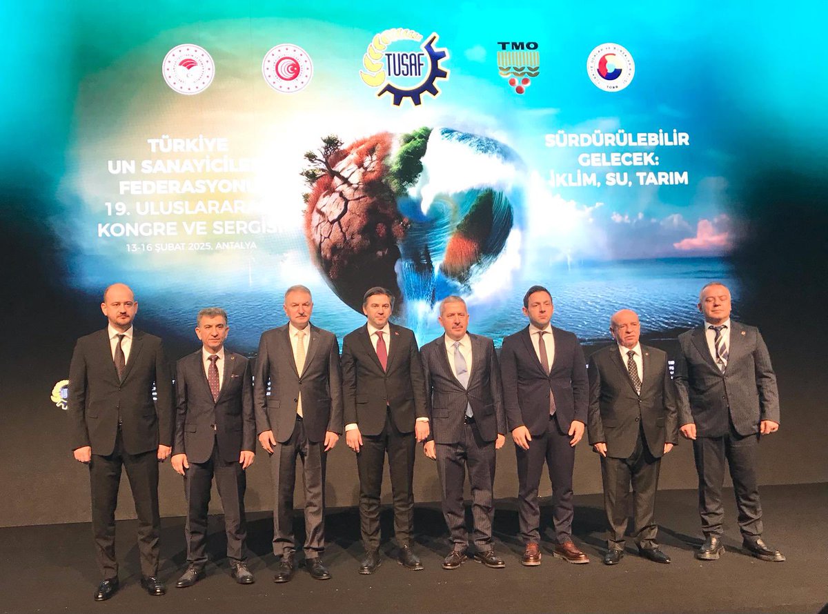 TUSAF 19. Uluslararası Kongresi <a href="/TCTarim/">T.C. Tarım ve Orman Bakanlığı</a>  Bakan Y. Sn <a href="/ahmtbgc/">Dr. Ahmet Bağcı</a> <a href="/ticaret/">T.C. Ticaret Bakanlığı</a> Bakan Y. Sn Mahmut Gürcan <a href="/OfisTMO/">Toprak Mahsulleri Ofisi</a> Gen Müd Sn <a href="/Ahmet_Guldal/">Ahmet GÜLDAL</a> ‘ın teşrifleri ve hitaplarıyla başladı.
Sektörümüze dair istişare ve iletişim mekanizmalarını geliştirecek Kongremizin hayırlı olmasını dilerim.