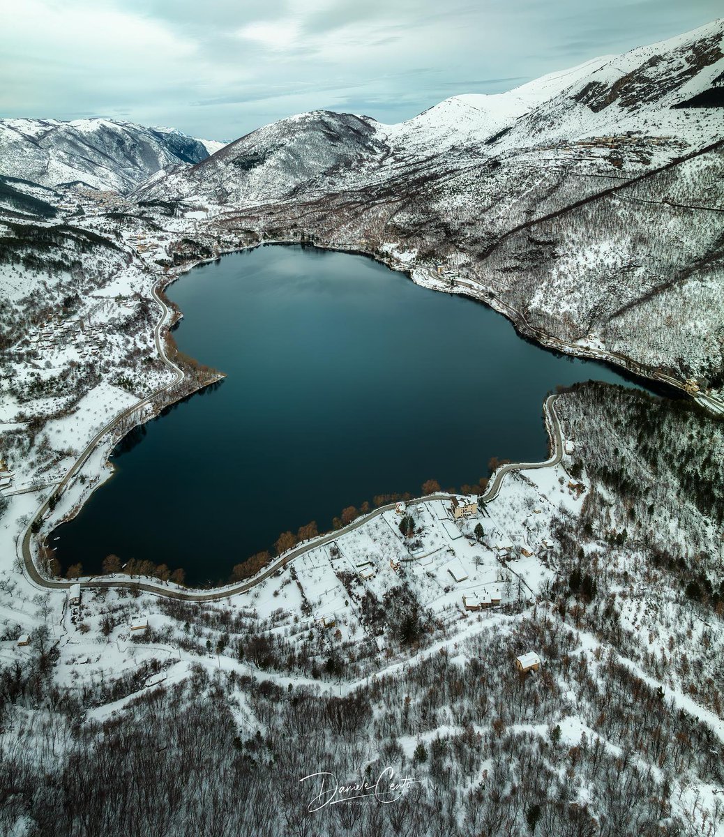 Italia.it (@italia) on Twitter photo Surprise your loved one with a romantic getaway in the heart of Abruzzo: Lake Scanno, with its heart shape, is the perfect backdrop for Valentine’s Day. ❤️ ▶️ bit.ly/3EsTAGs
📍<a href="/YourAbruzzo/">Visit Abruzzo</a>
📷 IG centodaniele
#italiait #ministeroturismo #discoveritaly #valentinesday Surprise your loved one with a romantic getaway in the heart of Abruzzo: Lake Scanno, with its heart shape, is the perfect backdrop for Valentine’s Day. ❤️ ▶️ bit.ly/3EsTAGs
📍<a href="/YourAbruzzo/">Visit Abruzzo</a>
📷 IG centodaniele
#italiait #ministeroturismo #discoveritaly #valentinesday