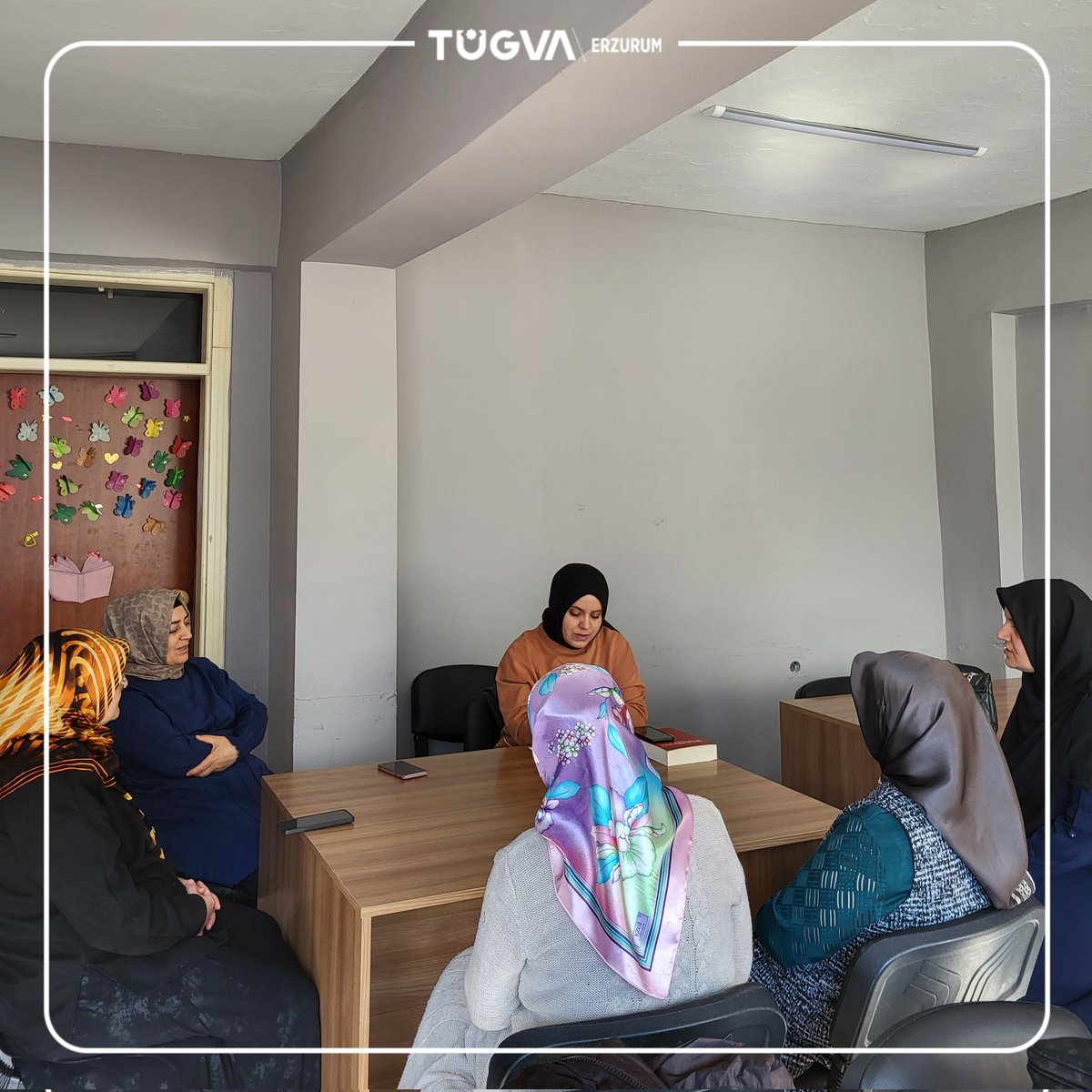 Tügva Erzurum Kadın Aile Ekibi olarak salı günleri gerçekleştirmiş olduğumuz "1 Peygamber, 1 Sahabe Kıssası" anlatımında bu haftaki konumuz 'Hz. Salih ve Deve Mucizesi' Peygamber Efendimiz'in kızı 'Hz. Zeynep ve Ebu'l As'ın Evliliği/Müslüman Oluşu' idi. 🖇️

Diğer günlerde ve