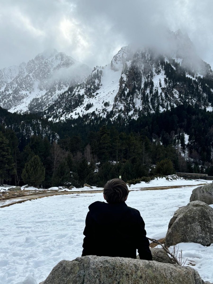 HEm tingut durant 3 dies l'alumnat de 5è de l'INSESC <a href="/RenaixencaH/">Renaixença Hostalets</a> #elsHostaletsdePierola, un centre que fa un treball previ molt complet i extens abans de venir. Mireu quin resum de l'estada han fet a la web de l'escola:
agora.xtec.cat/esc-renaixenca…
<a href="/crpanoia/">CRP de l'Anoia</a> 
Fil 1/3