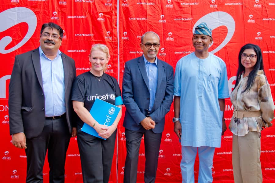 Millions of learners across 21 states in Nigeria use the #NigeriaLearningPassport. This week, we took our partner <a href="/airtelafrica/">Airtel Africa</a> <a href="/AirtelNigeria/">Airtel Nigeria</a> to visit St. Agnes Primary School in Lagos to see firsthand the impact of their contribution to providing digital learning to children.