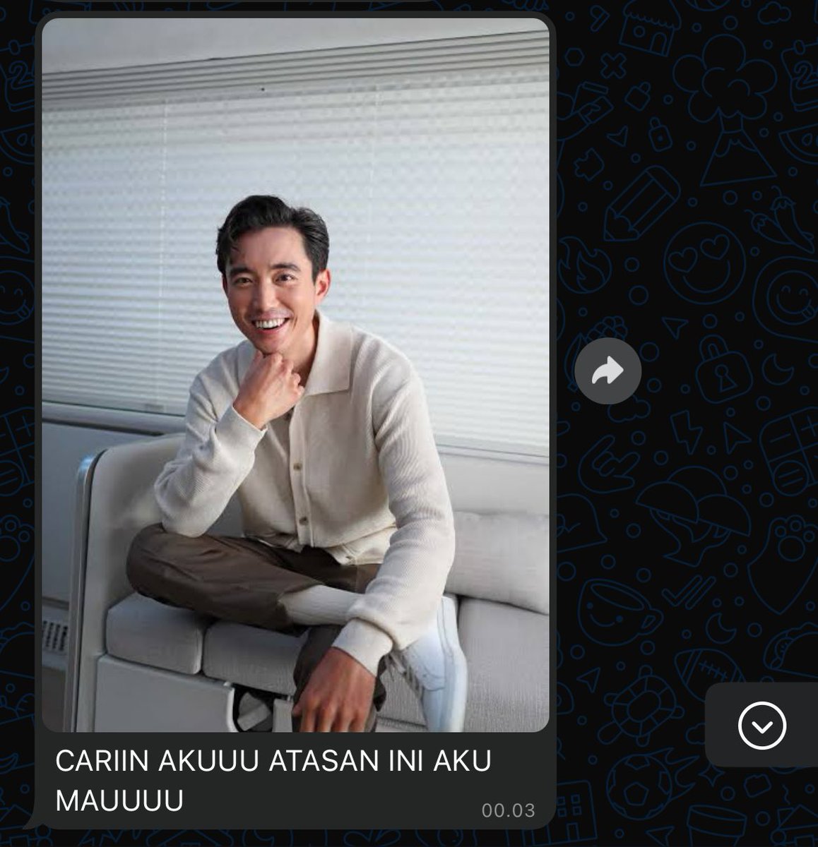 sungjinverse's tweet photo. honorary mention fangirling yang satunya— justin min dan umbrella academy. he’s sooo supportive of it, sangat lucu🤏🏼 https://t.co/MBP2B1sFqV