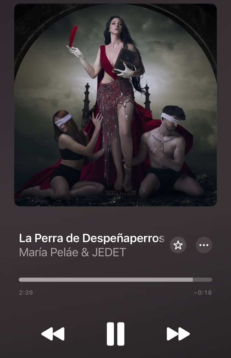 Pero mariquillaaaaaa!!!! Que locura es esta que habéis creado <a href="/AlbaSweetC/">Alba Reig</a> y tú!!!! <a href="/MariaPelaeMusic/">María Peláe</a> #LaPerraDeDespeñaperros ….pero es que hasta Martinete!!! Menuda locuraza !!! Se vuelan las pelucas !!!! Esto se viene fuerte !!!!!! #ElEvangelio