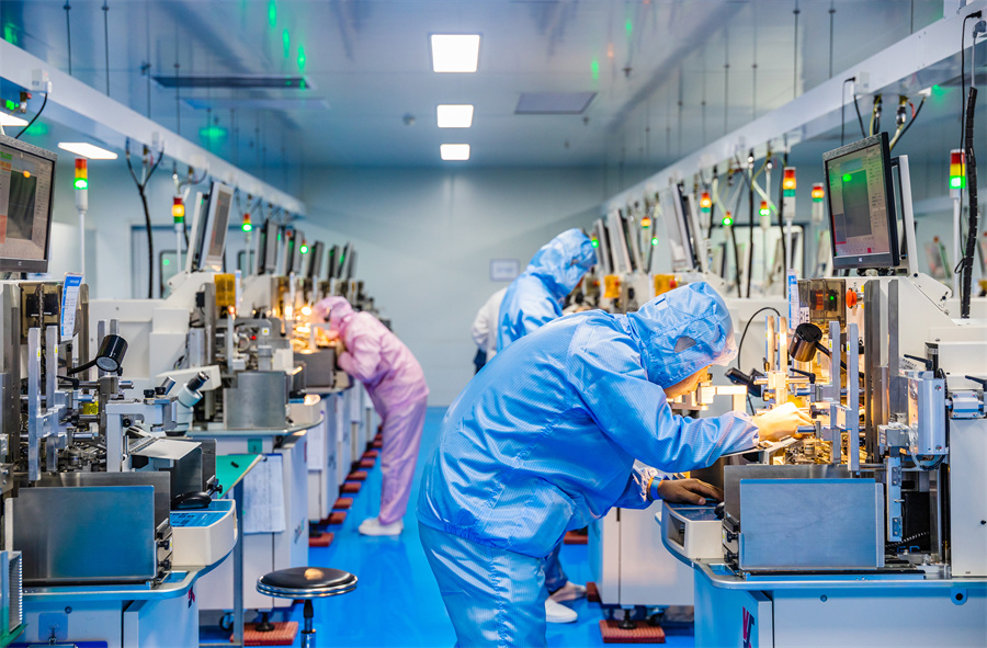 ChinaDaily's tweet image. #Dongguan enterprises, employees go full steam ahead to tap 'substantial' orders bit.ly/4jXP2Iw