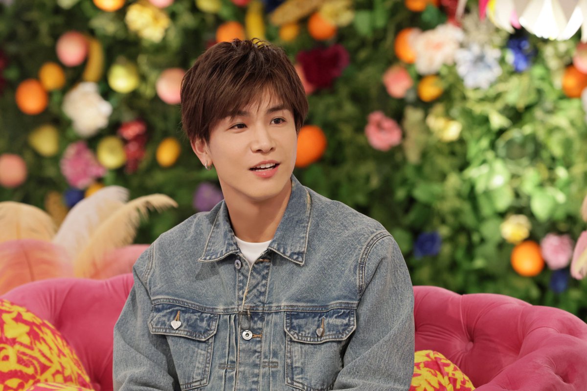 3JSBMATES's tweet photo. Gun-chan will be a regular MC on NHK's "Chouetsu Happiness" starting in April!
Congratulations🎉

#JSBIII #3jsb #SandaimeJSOULBROTHERS #三代目JSOULBROTHERS
#岩田剛典 #takanoriiwata #gunchan https://t.co/eAErJWgybn
