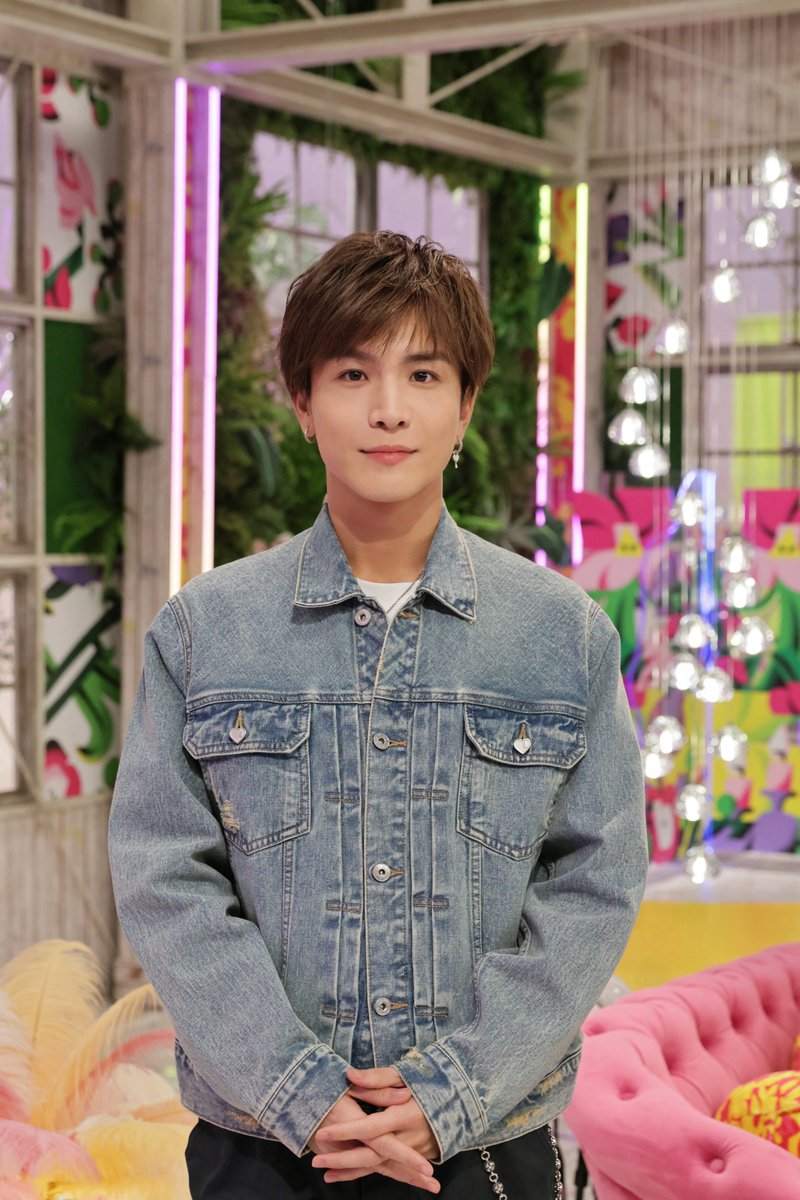 3JSBMATES's tweet photo. Gun-chan will be a regular MC on NHK's "Chouetsu Happiness" starting in April!
Congratulations🎉

#JSBIII #3jsb #SandaimeJSOULBROTHERS #三代目JSOULBROTHERS
#岩田剛典 #takanoriiwata #gunchan https://t.co/eAErJWgybn