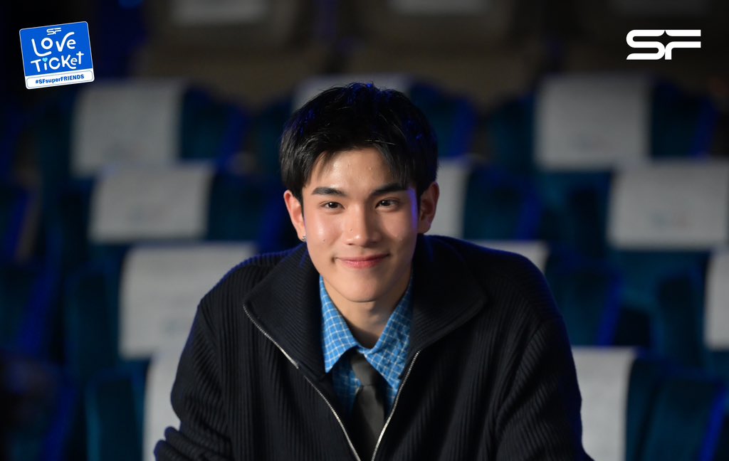 เอ๋ง tweet media