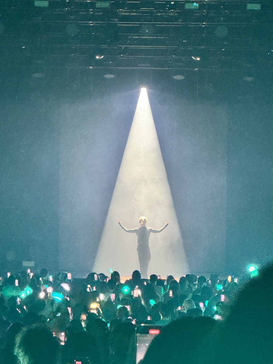 tm_knows's tweet photo. 무슨 ufo 외계인 목격담처럼 사진이 풀림 https://t.co/1DjZyoKtsw