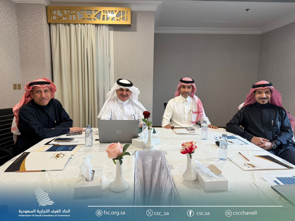 FSC_KSA's tweet photo. اللجنة الوطنية للطاقة الكهربائية برئاسة م.منصور القحطاني 
تستعرض مستهدفاتها لتنمية قطاع الكهرباء لتلبية الطلب المتزايد على خدماته من القطاعات المختلفة

#اتحاد_الغرف_السعودية https://t.co/2R2dxvXpNJ