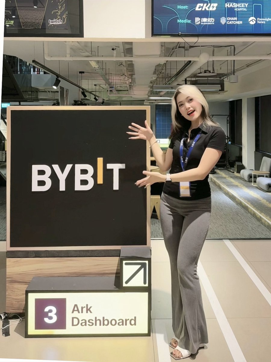 Warning to all Crypto KOLs ⚠️

The girl in this pic will give you the Best Affiliate Deal ever !! 
pls DM her for mor details🙂‍↕️ #BD #Bybit