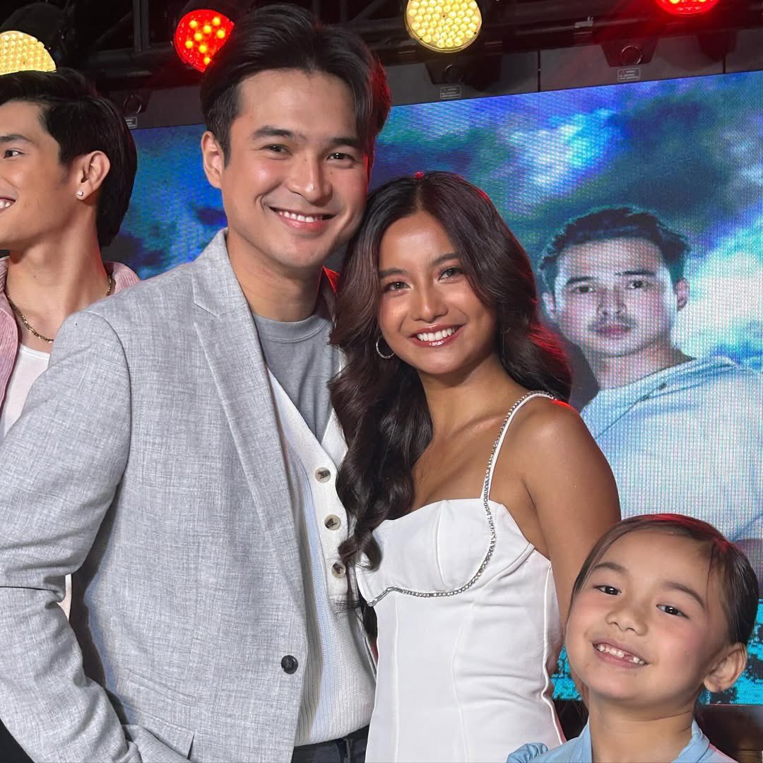 rewinedchannel's tweet photo. #KrisshRome AND #HyaGab HYAGAB ON TV! 🫶🏻
Studio Viva’s VivaOne series #SemBreak headlined by #JeromePonce and #KrisshaViaje, and #HyacinthCallado and #GabLagman, is scheduled to premiere on TV5 this Saturday, February 15 at 3:15 PM.
Photos from their presscon last year. https://t.co/sCsj4cdhLN