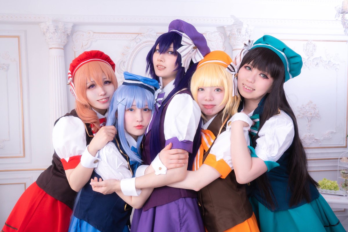 cosririri's tweet photo. ※Cosplay
----------------------------------

ご注文はうさぎですか？
   ココア：@cosririri 
   チノ：@7LUNaW 
   リゼ：@butanikunikuv 
   千夜：@popopohi999 
   シャロ：@chamame_c 

----------------------------------
photo: @Rance_Brionac 
 #探し物は不在のティッピーですか20250209 https://t.co/He160LTt7W