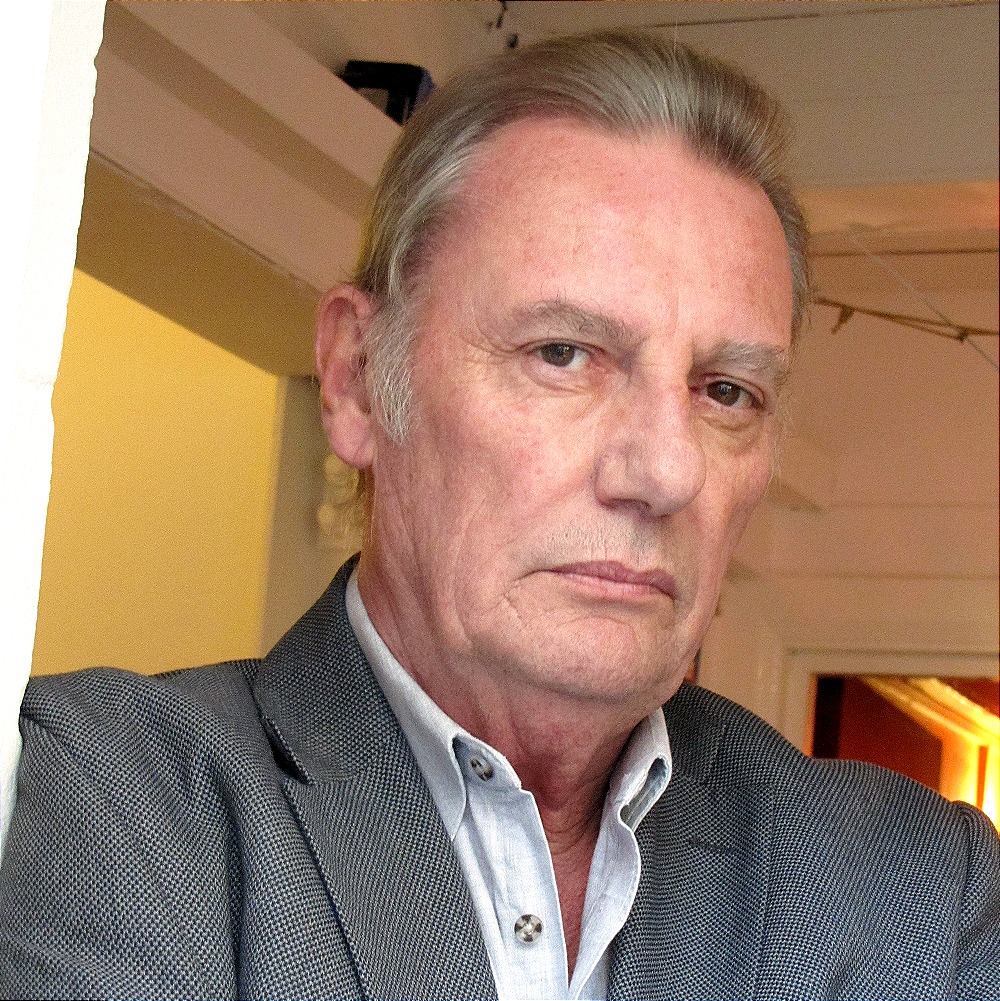 Big Finish Insider (@bigfinish) on Twitter photo Paul Darrow's original introduction to Avon: A Terrible Aspect has now been added to the website: bgfn.sh/Aspect. Pre-order the download to own it when it's released later this month. Paul Darrow's original introduction to Avon: A Terrible Aspect has now been added to the website: bgfn.sh/Aspect. Pre-order the download to own it when it's released later this month.