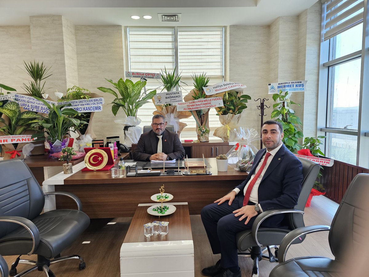 <a href="/sanliurfatso/">ŞUTSO</a> Meclis başkan vekili kıymetli dostum sn.<a href="/bulentazizz/">Bülent Aziz BÜLBÜL</a> ziyaretimize geldiler. Desteklerinden dolayı Aziz beye çok teşekkür ederiz.