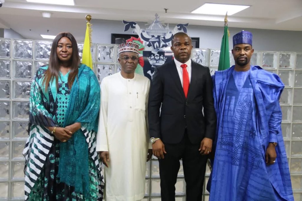 ugofamous's tweet image. On Wednesday, 12th February 2025, the Registrar/CEO of CRFFN, Mr. Kingsley Onyekachi Igwe, paid a courtesy visit to the MD of NPA, Dr. Abubakar Dantsoho. 
Their discussions focused on strengthening partnerships and enhancing industry growth.
 #MaritimeDevelopment #CRFFN #NPA&quot;