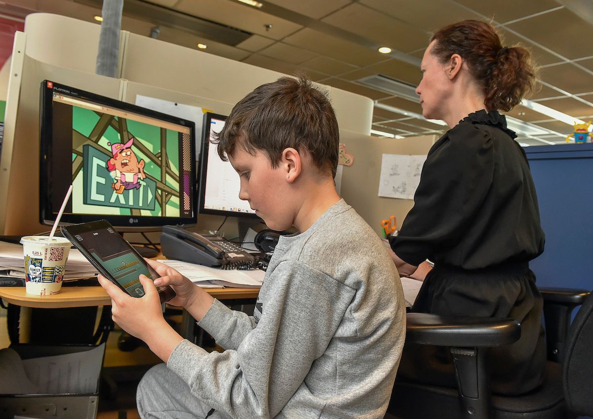 Att vårda sjuka barn hemma och samtidigt jobba, även kallat "vobba", kan bli en fälla för både män och kvinnor. En ny undersökning från Unionen visar att särskilt kvinnor upplever det som stressande. buff.ly/4129Gyu