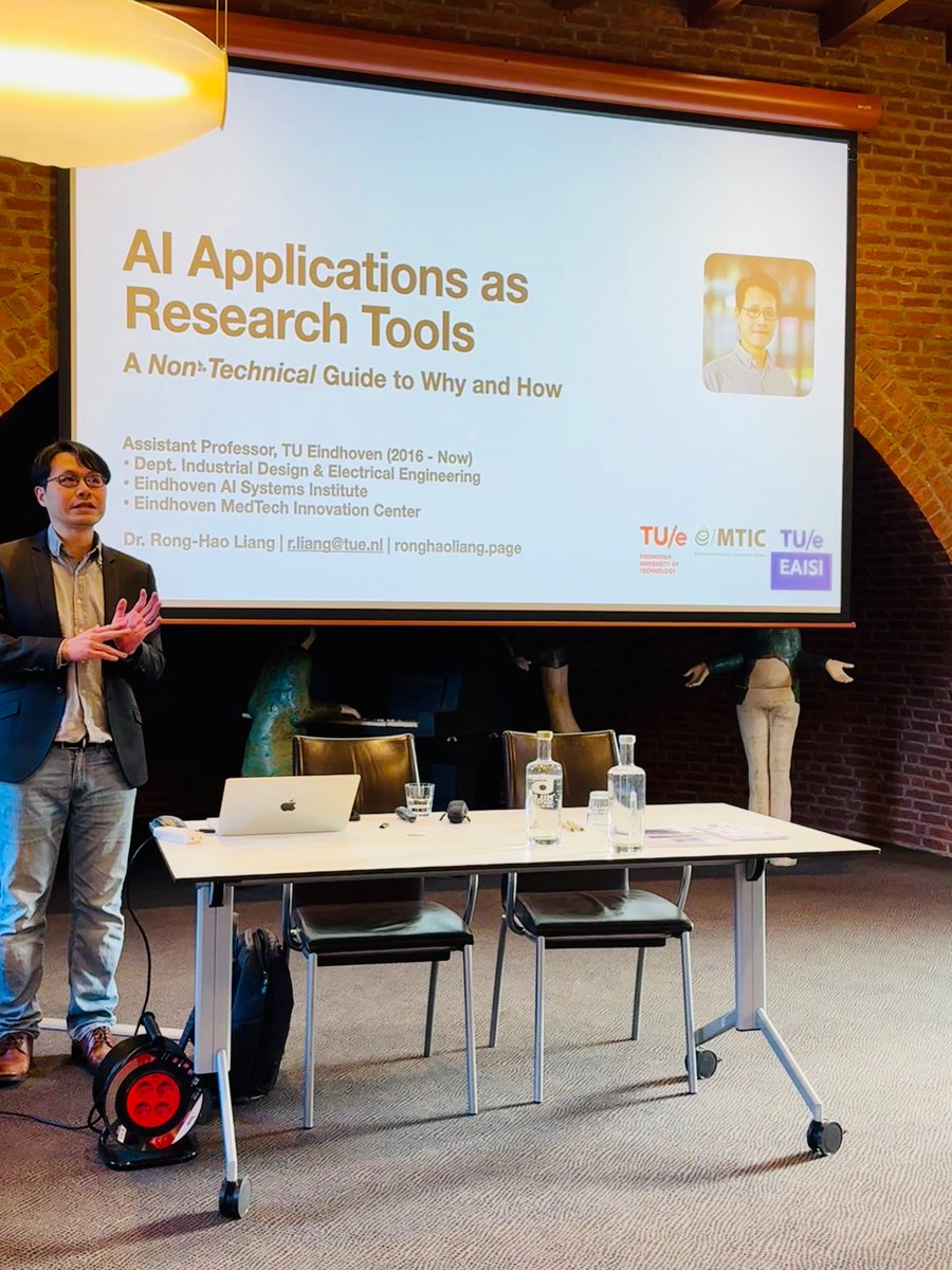 Digging deeper into the use of LLMs and AI applications as research tools and how to prompt them accurately to reduce (cognitive) work load and reduce potential (information selection) bias with Rong-Hao Liang at our EPP symposium on "innovative technologies in psychopathology".