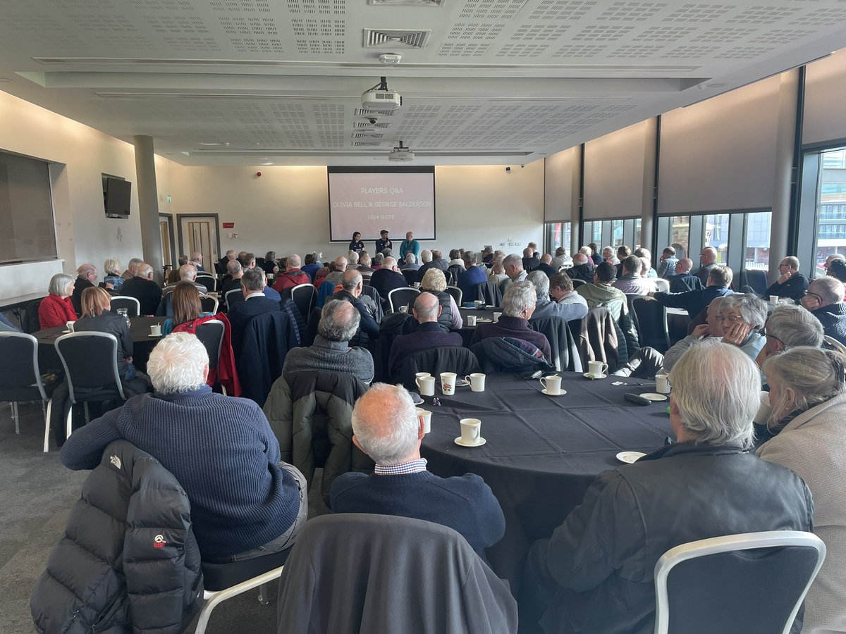 BackStop130's tweet image. Great to catch up with a few members at the Lancs Cricket coffee morning @lancscricket today - great insight from George and Olivia on pre season prep 🌹🌹🌹