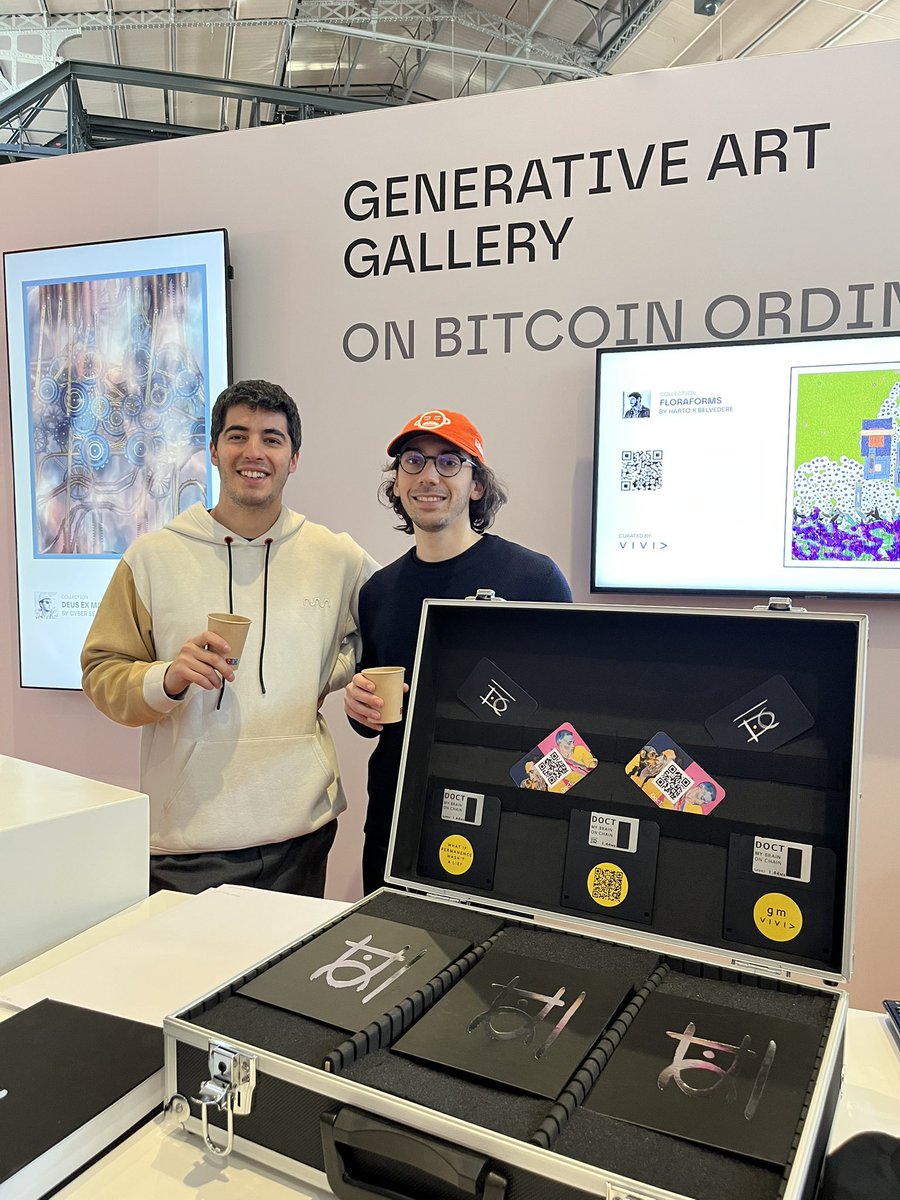 Gm from <a href="/nft_paris/">NFT Paris</a> day 2 ☕️