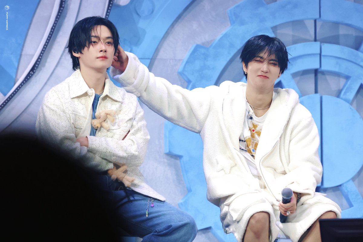 puppiexpress's tweet photo. 250214 SKZ 5TH FM

#한밍 #minsung
#한 #HAN #리노 #LeeKnow
#StrayKids #스트레이키즈
#SKZ_5TH_FANMEETING https://t.co/VzBl8Vi9hs
