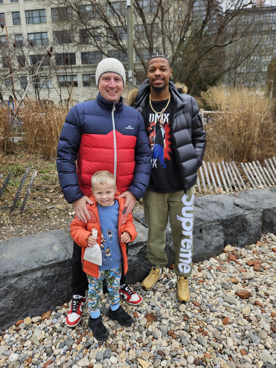 RANDOM HOOPS tweet media