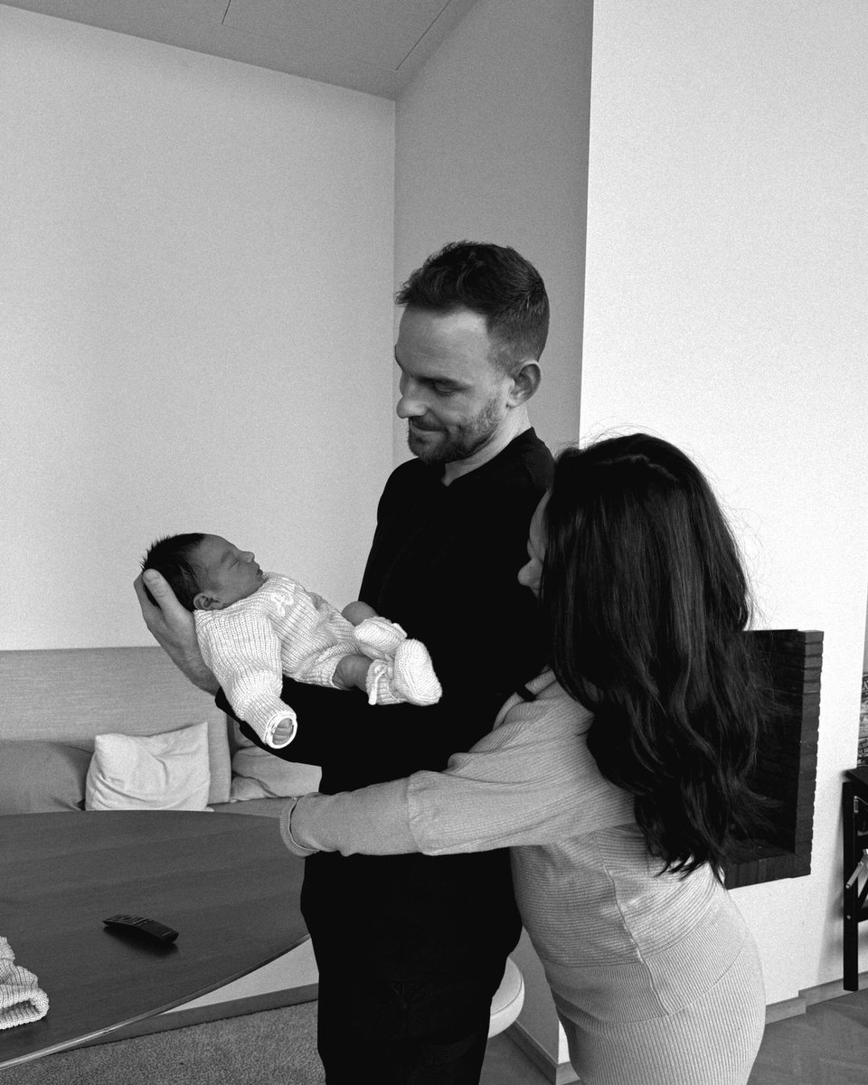 Vincent Janssen en zijn vrouw Talia verwelkomden eerder deze week zoon August Jax! 🍼

Proficiat, Vincent &amp; Talia! ❤️🤍